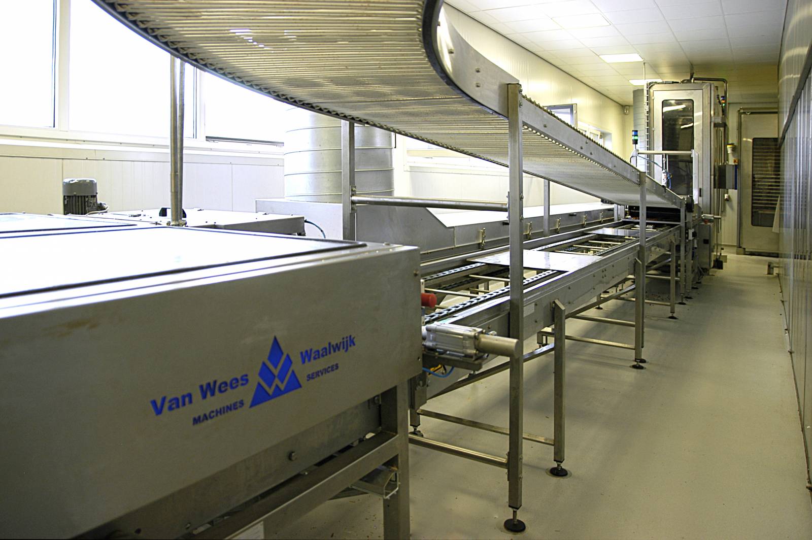 Banketbakkerij de Maro: Bakplatentransport t.b.v. eierkoeken