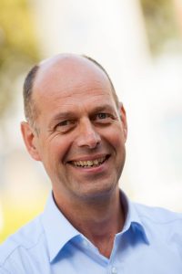 Neem contact op met René van Heijst