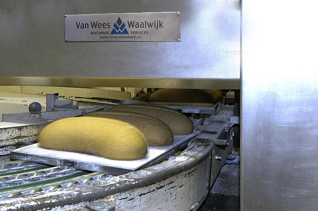 Bakkersland Kerkrade: Waterstraal-snijmachine